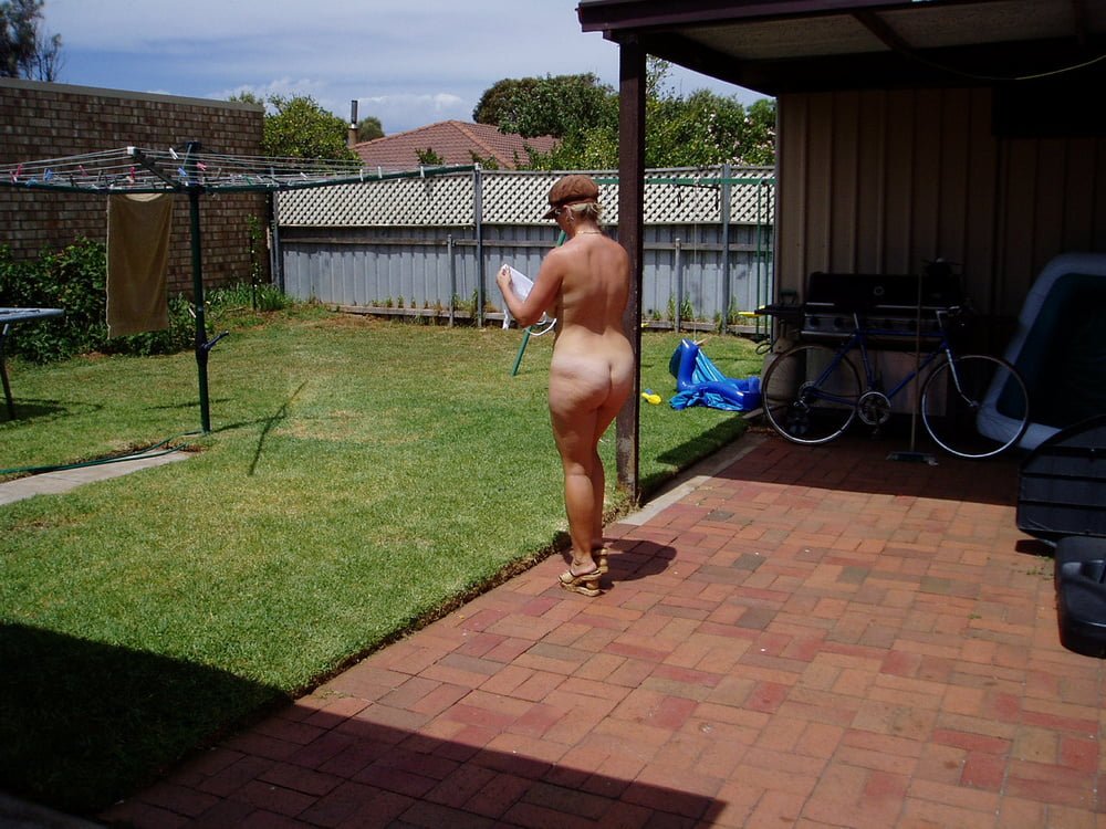 Bruc.e&B@rb, Ge0rgia Couple get naked #760EslxL