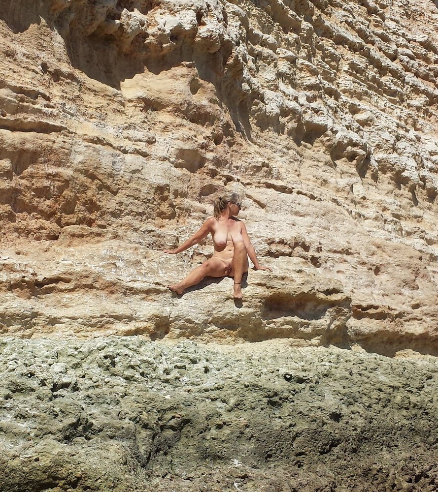 Bruc.e&B@rb, Ge0rgia Couple get naked #izVeVVoo