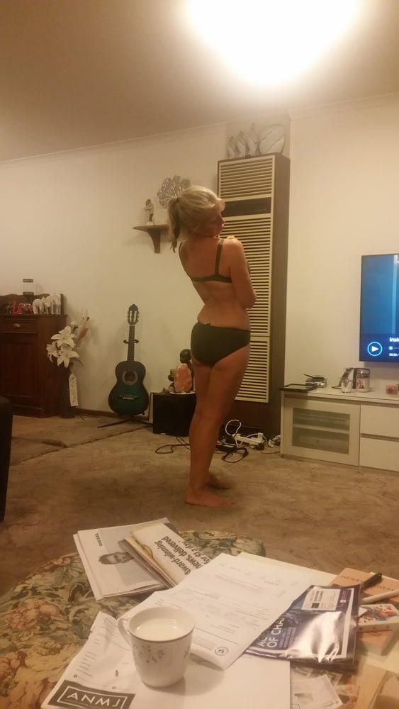 Bruc.e&B@rb, Ge0rgia Couple get naked #jLSHQIlc