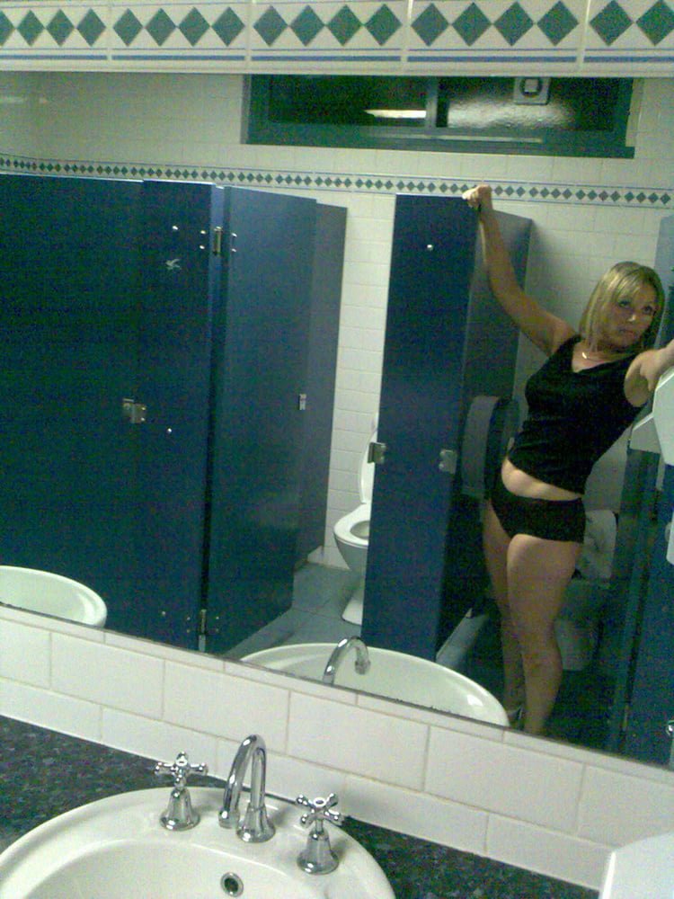 Bruc.e&B@rb, Ge0rgia Couple get naked #v3yaNbT3