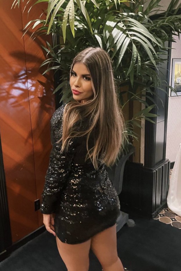 Dominique 1 #SYbXozDl