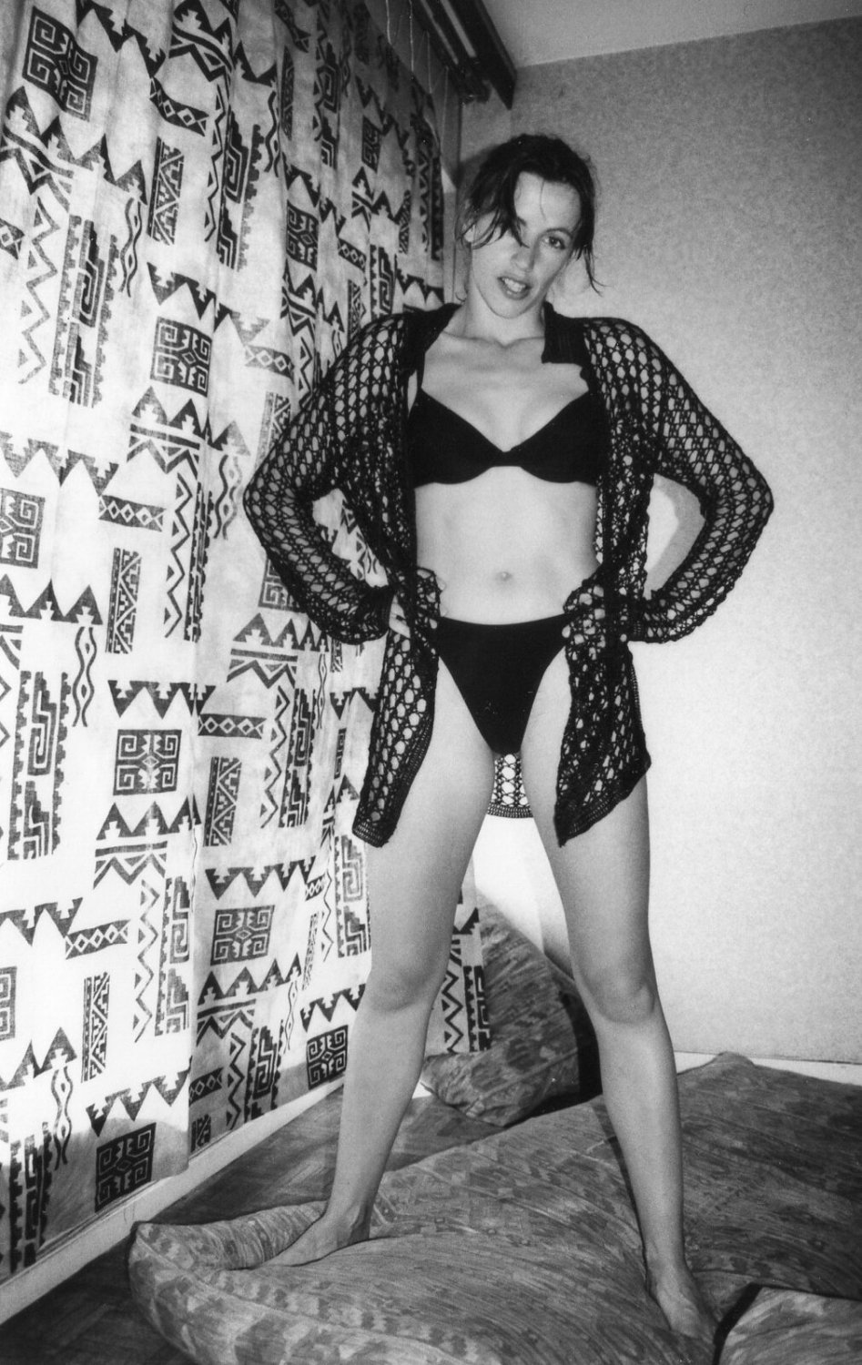 35CI2 Issabel, French wife #KsirL2JQ