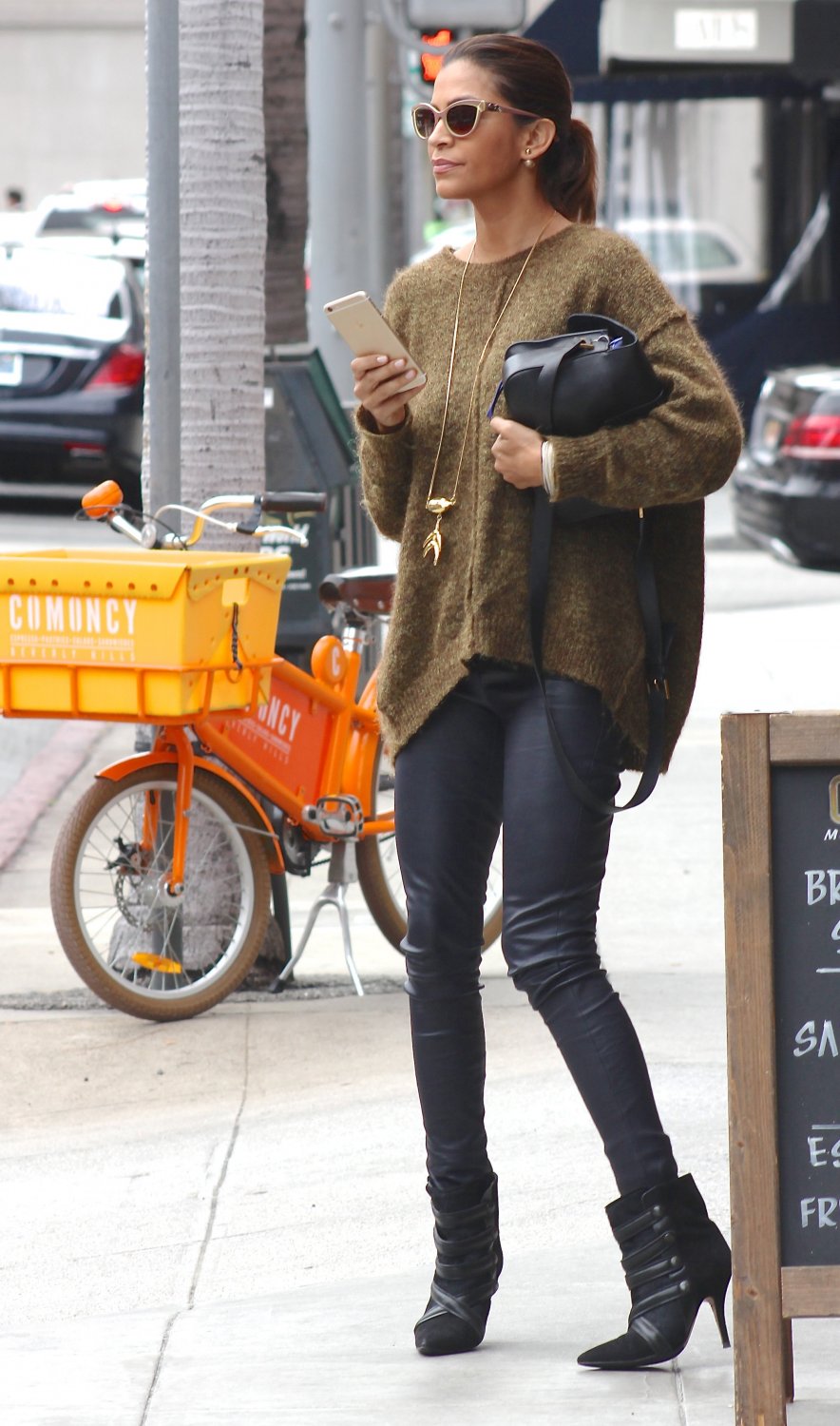 Misc Celebs - Leather and FMBs #xddGAxwz