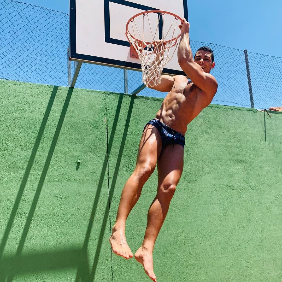 leonardo hazrak (4) #7A3gRZEs