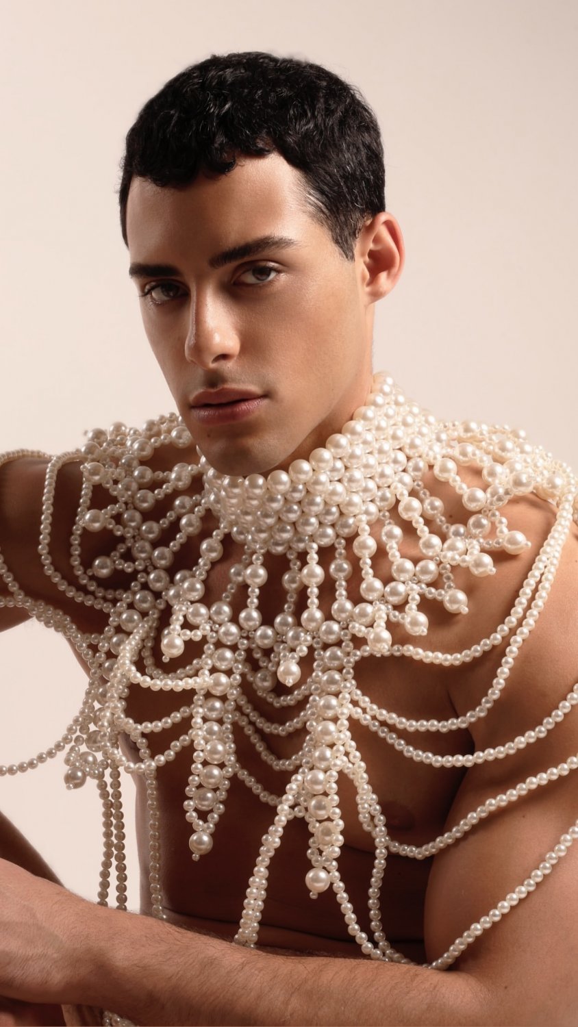 leonardo hazrak (4) #QH1M8XYD