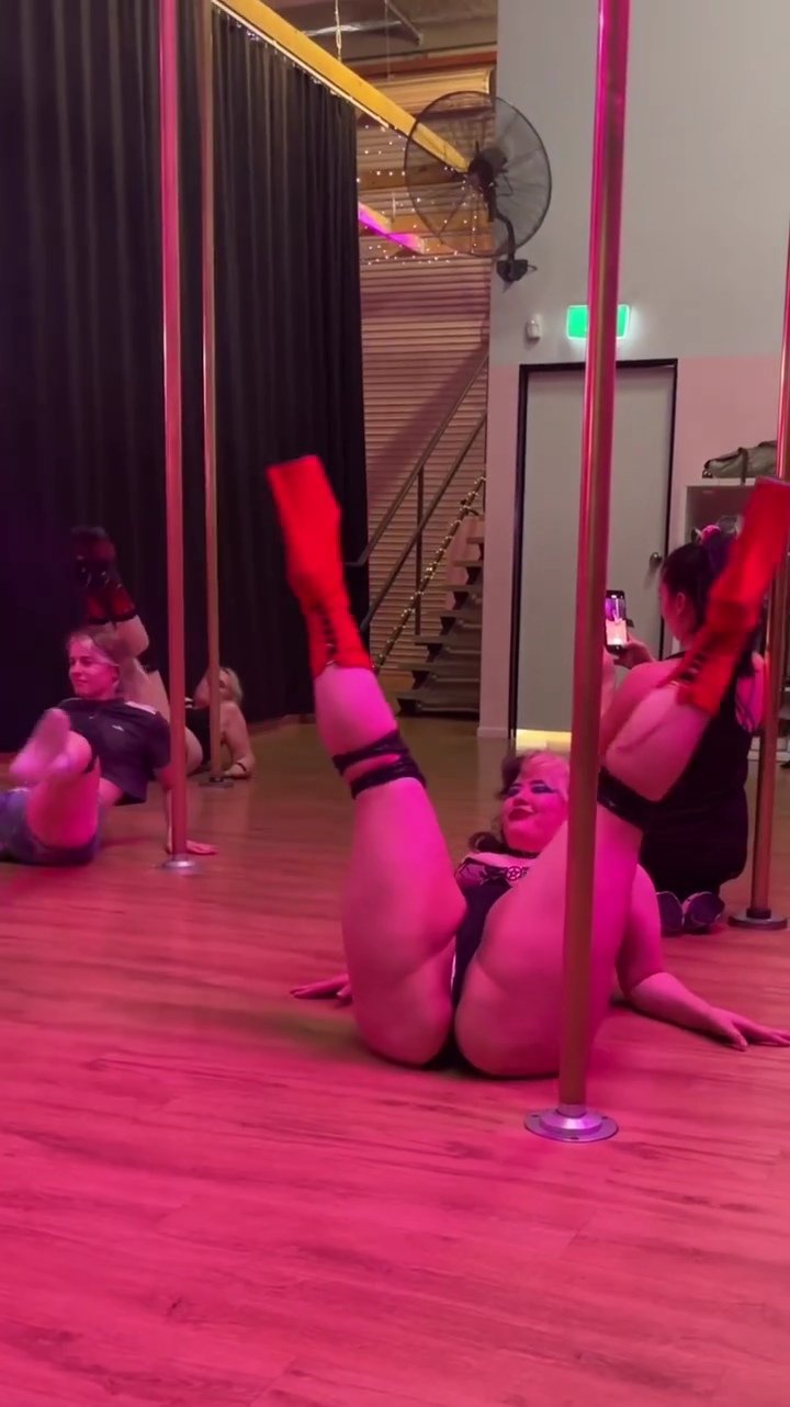 chunkies on the pole #hPigbAI2