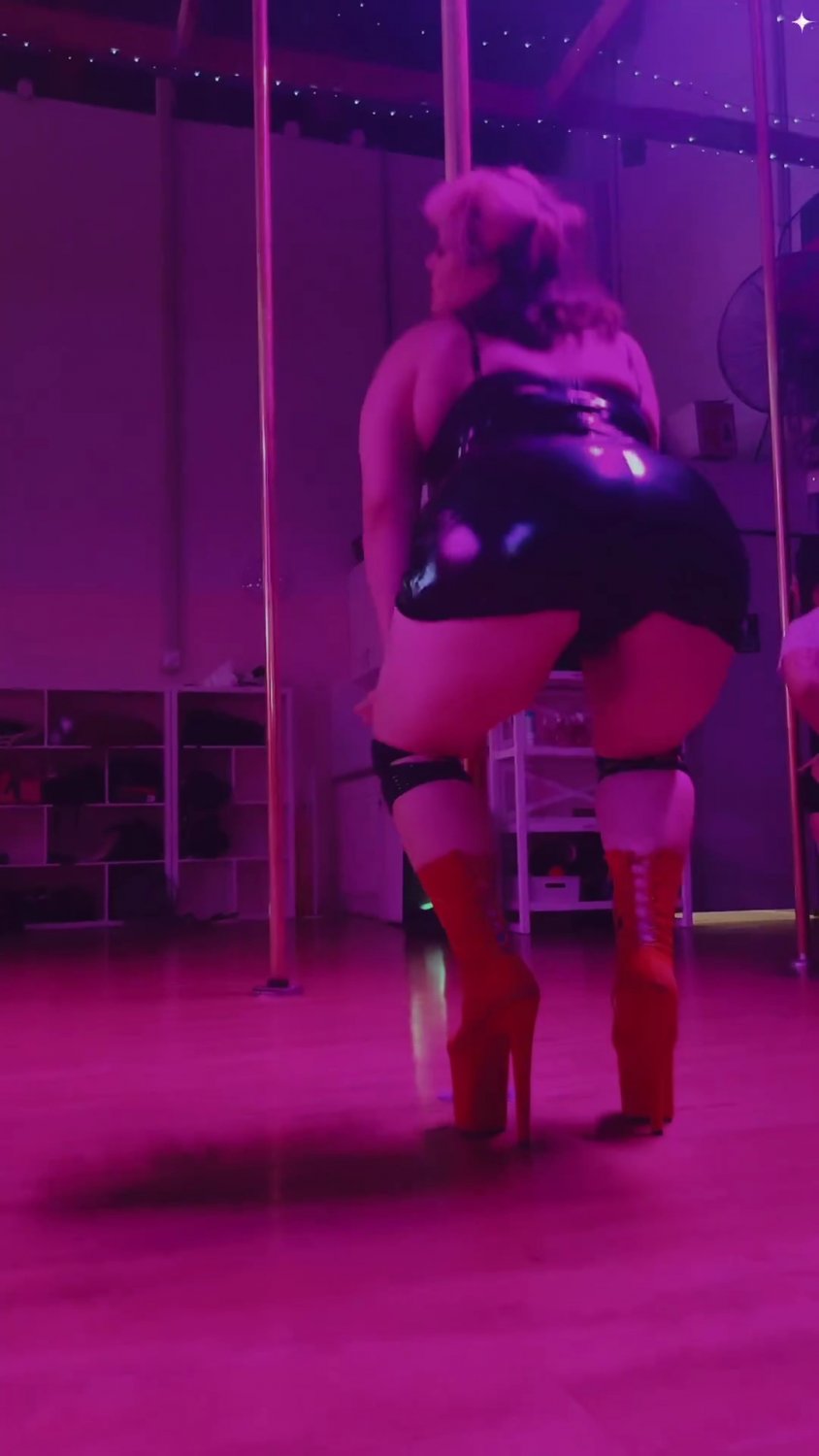 chunkies on the pole #zJ8xWNuh