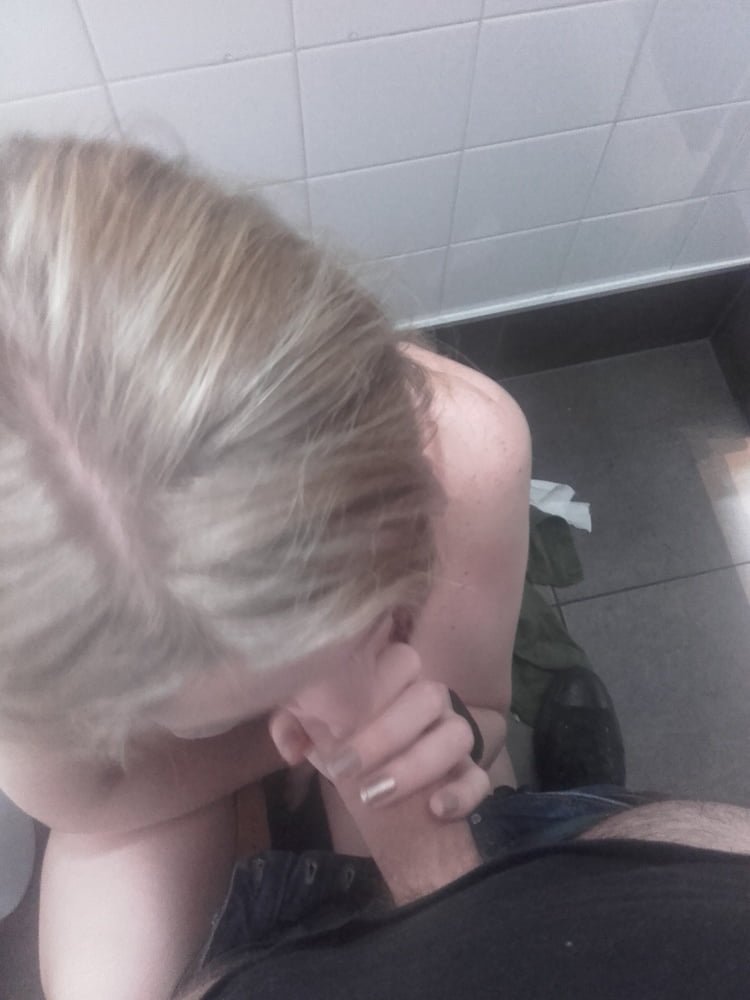 Another Blonde selfie babe #8Telsbkd