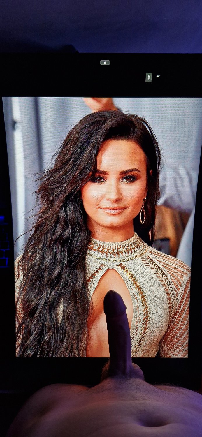 Demi lovato cock and jerk tribs #QbEgUdHG