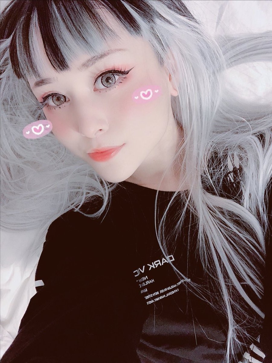 https://www.imagefap.com/profile/Tofukums #zznD9kYH