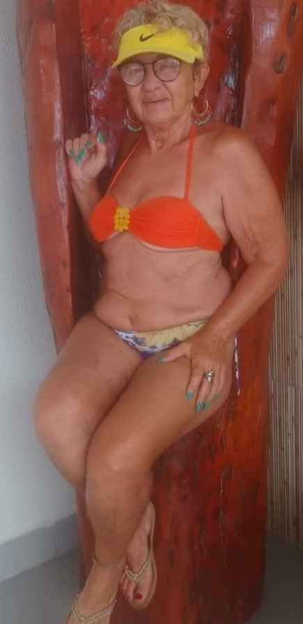 Bikini Granny Maria #RXFk5BMR