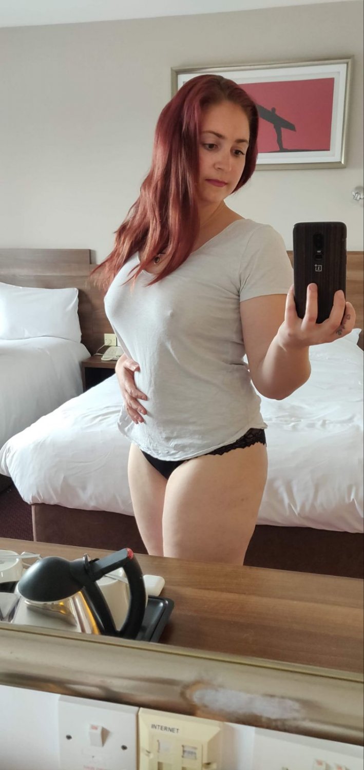 Holly Taylor  - kik: hollytaylor43 #5XueX7pO