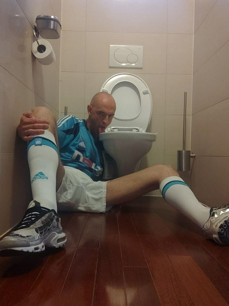 fag joel rullerisouse a belgian faggot loser to ruin and expose all over the world #qX6bISnP
