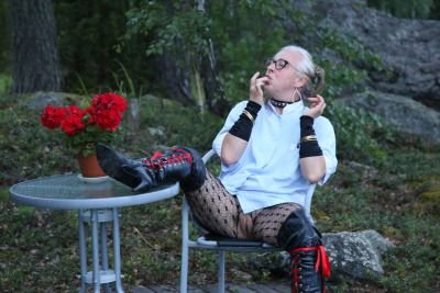 ROUGH GRANNY TRAMPS IN BOOTS #CoHXTZU1