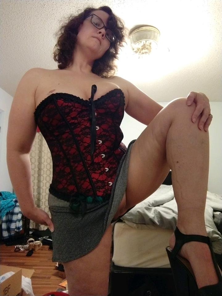 Roy 38 and Lieke 37 36C #2gKP3tvl