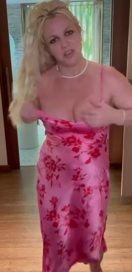 BRITNEY #Z2PpL2Ba