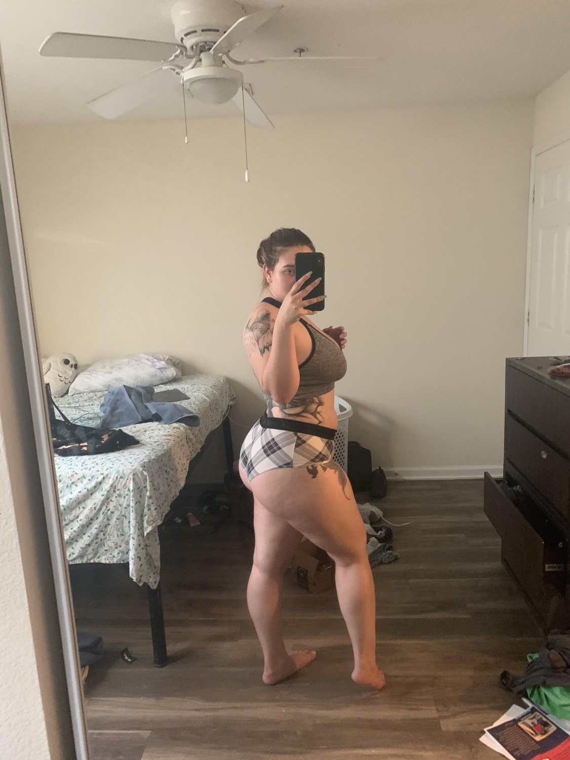 Milfy type #3aZOfcYa