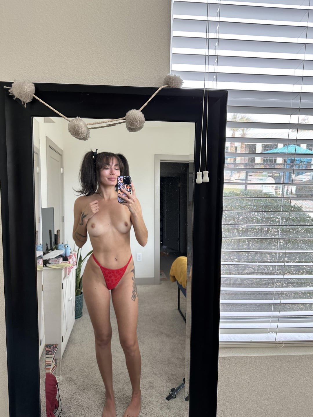 Reddit slut showing off her holes great whore #v6ou5KqE