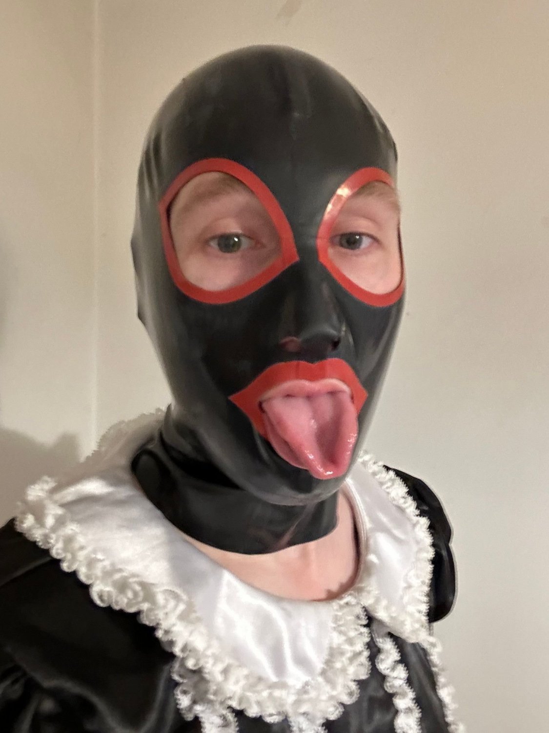 Sissy1992 - tribute, edit, humiliate her, repost and send me back #MsXXAoWZ