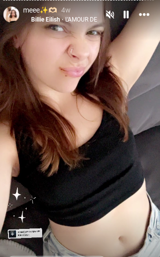 Hot Upandcoming vaping bikini chick #Hb4F3TUC