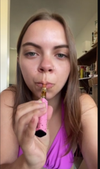 Hot Upandcoming vaping bikini chick #eUuGss6q