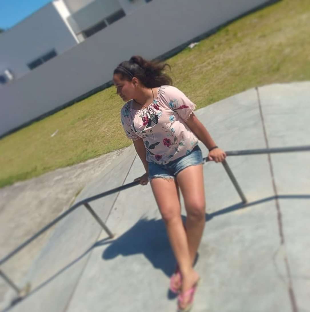 Larissa vagabunda gostosa #t8ZN4SoD