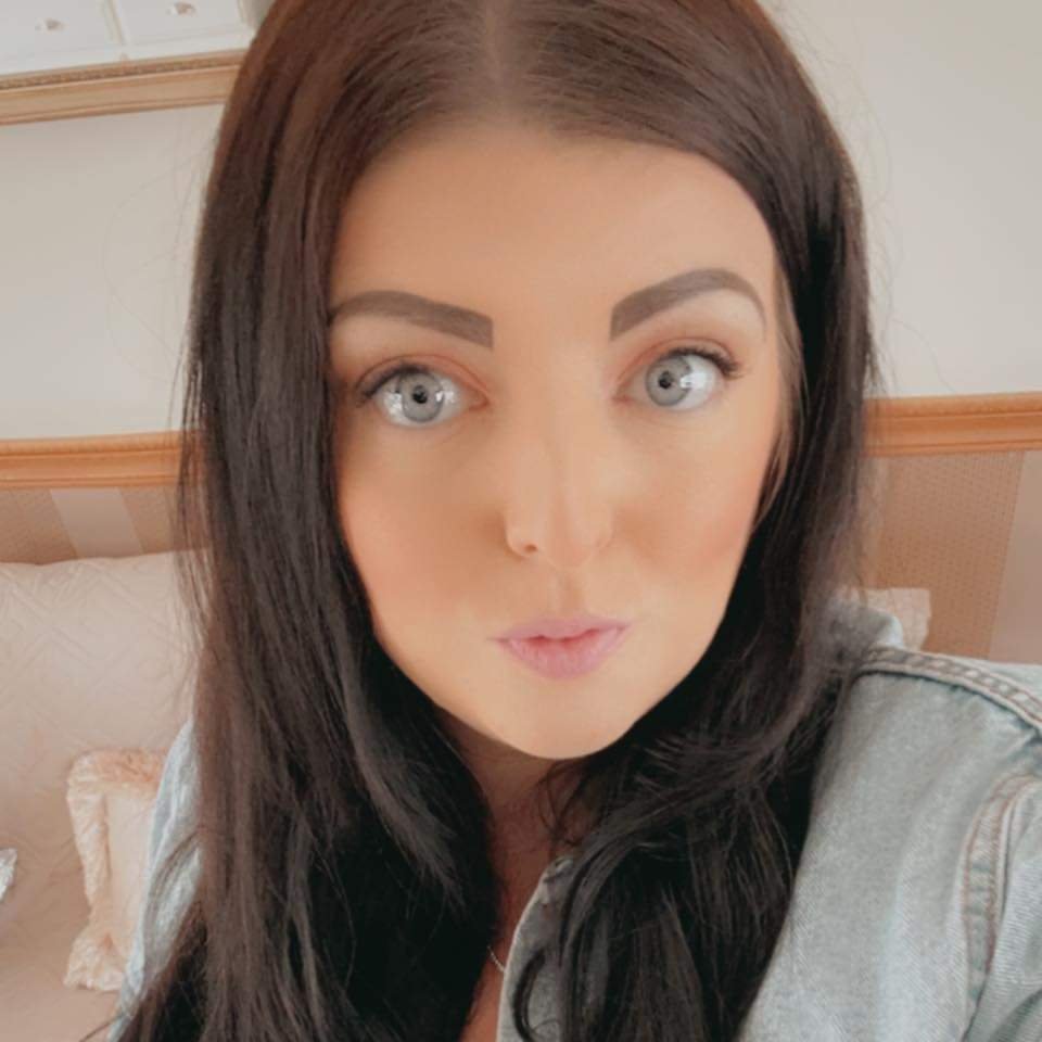 Kik the cuck for more he didn't listen @ sillylilboy1 her names is Stacey kik me if u have more slut #KerA6K60