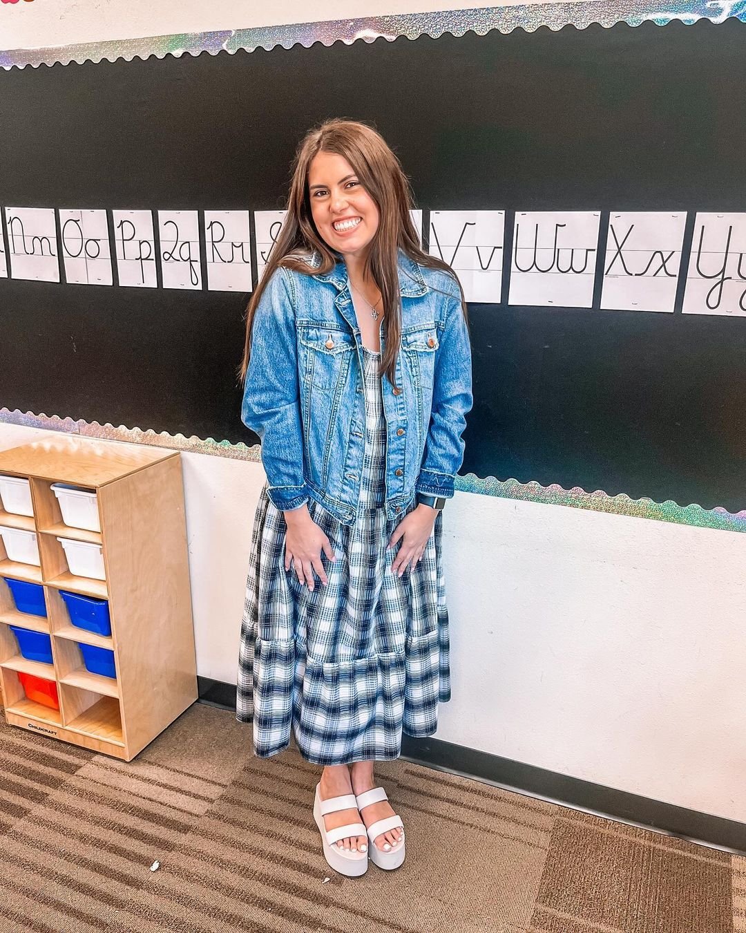 Pretty feet teacher #YuFjNRVF
