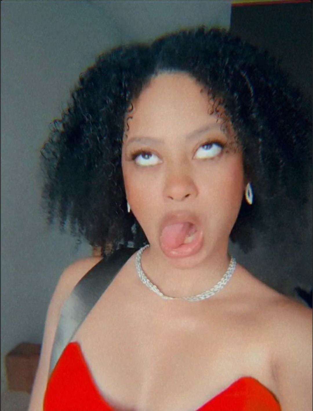 Neguinha boquete pretinha boqueteira caiu na net #HJ4zZa5d