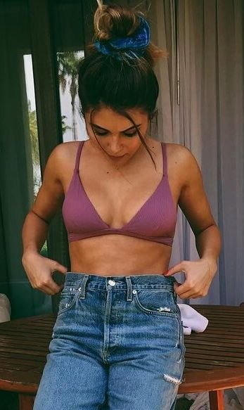 Olivia Jade Giannulli is Such Adorable & Gorgeous Cum Target With A Bang Body 🥵🤤She Makes Me Leak #Y4GZ0CcR