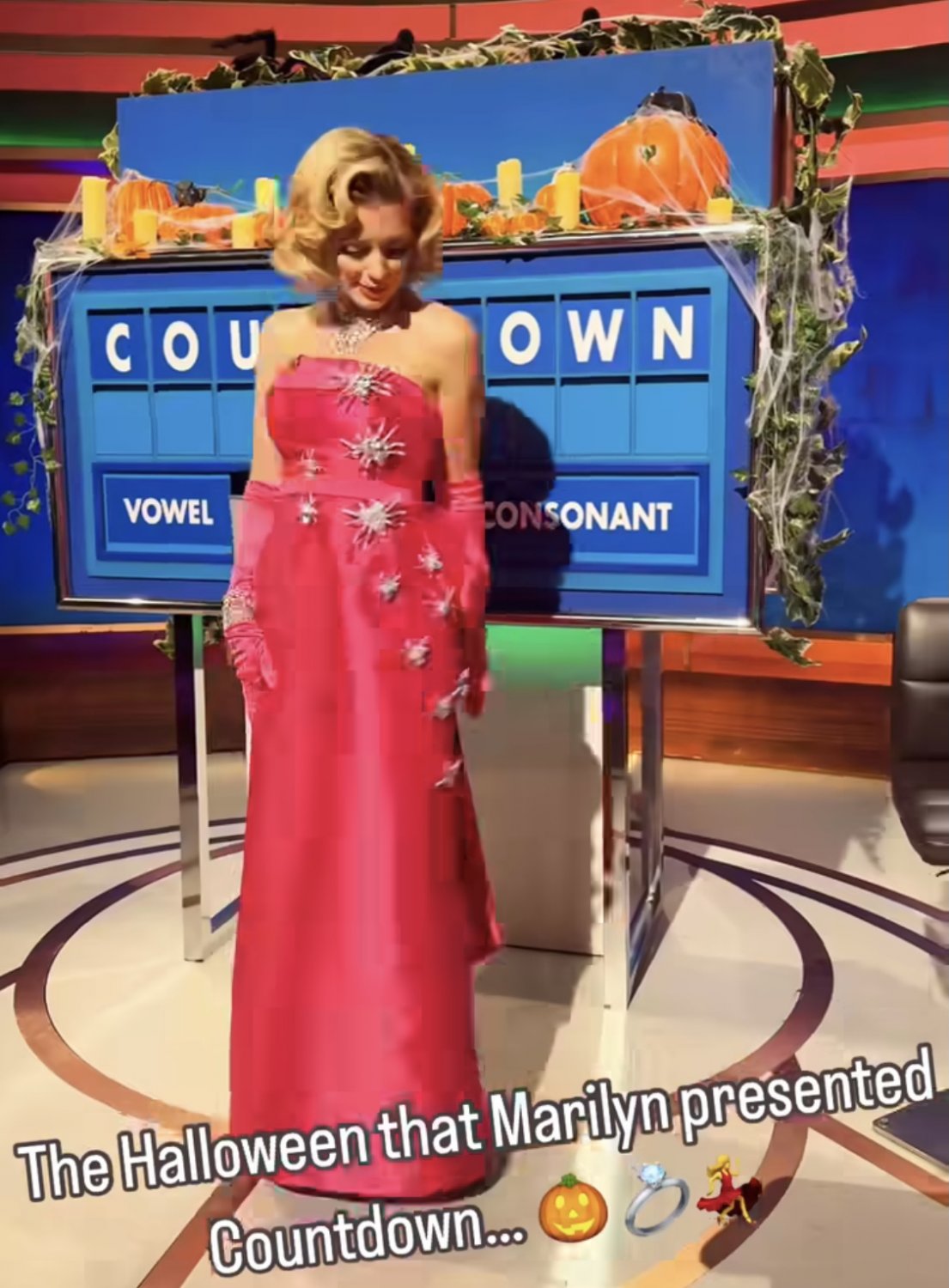 Halloween Special Rachel Riley Queen of Countdown🎃 #eLPzaVxN