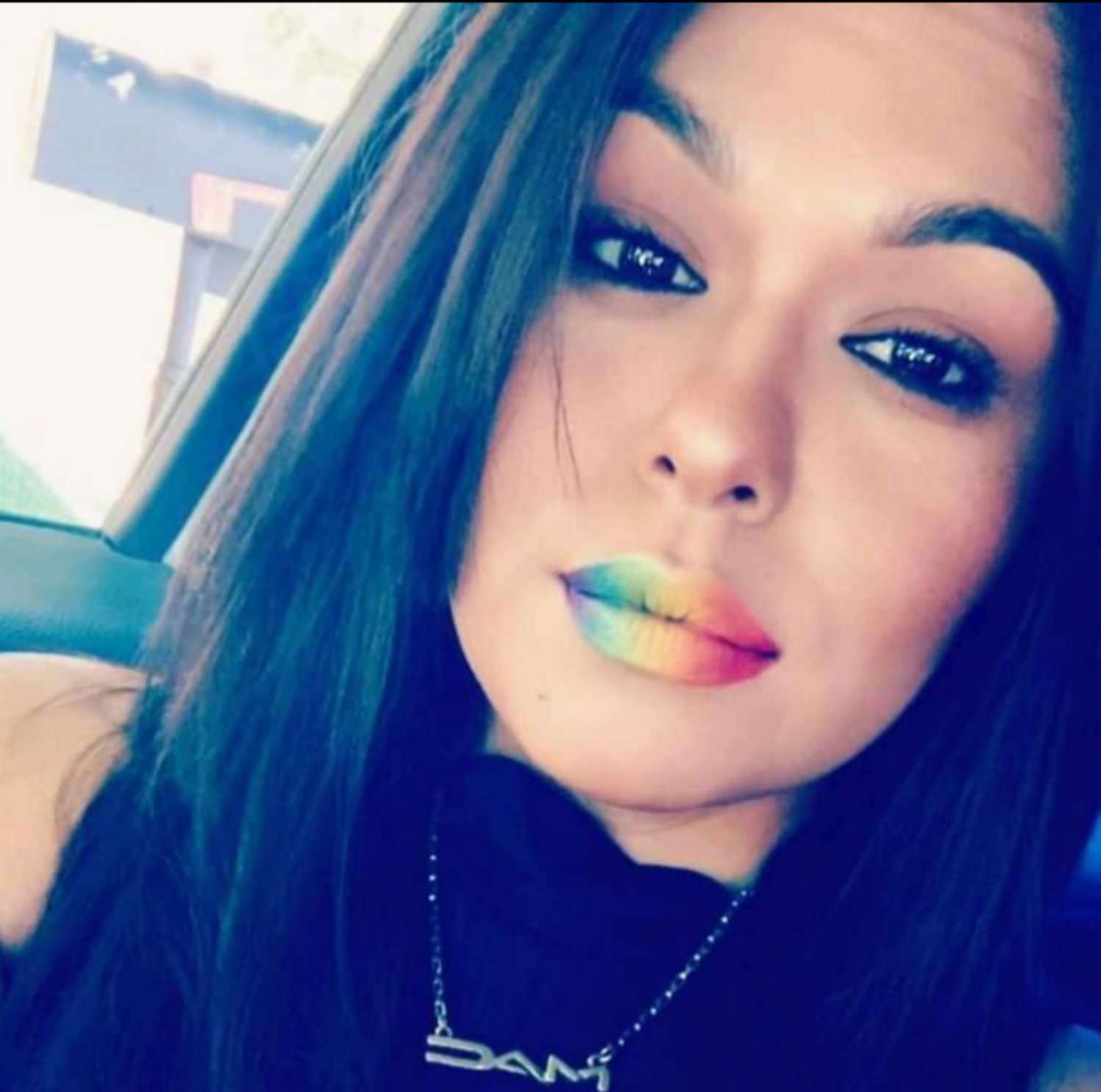 This slut will blow and lick anyone young and the uglier the better #IxkRStnZ