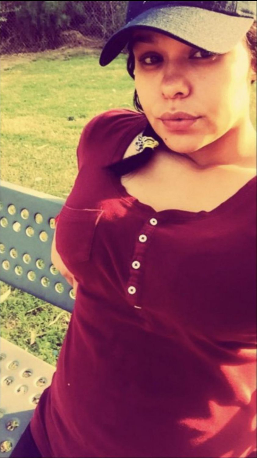 This slut will blow and lick anyone young and the uglier the better #ayKyjByv