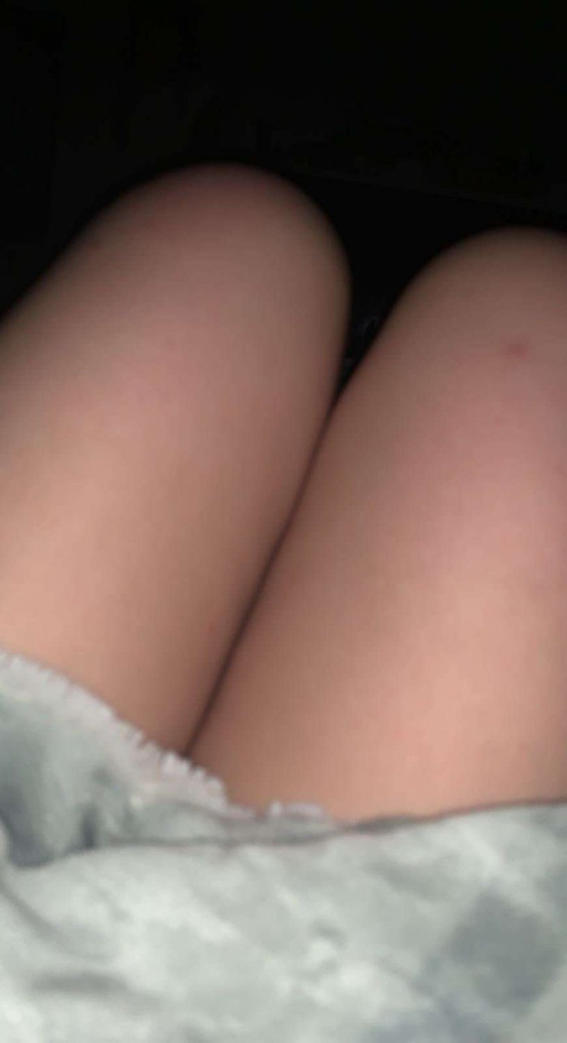 Julie! (irl nude) #dEv0PUKx