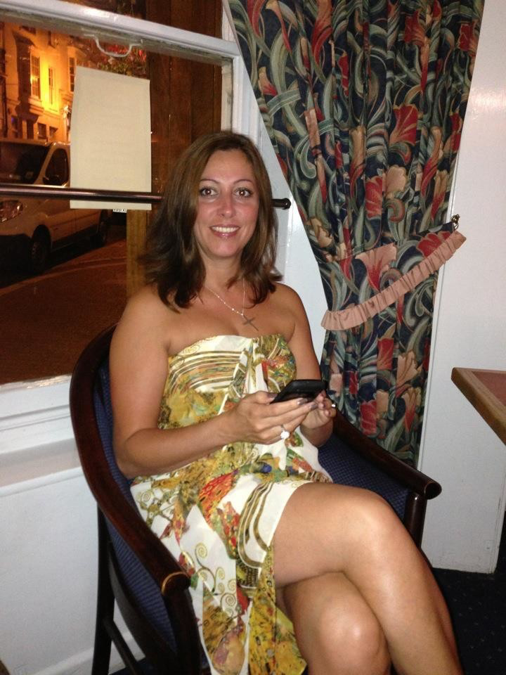 Brunette hotwife loves swinger nights #eesx9dIx