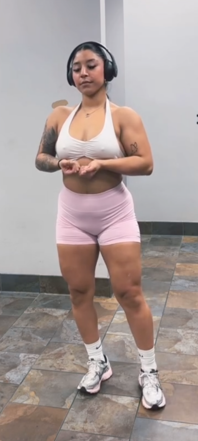 Gym girl leeean.1 I like her nipples and ass #19XvRaMI