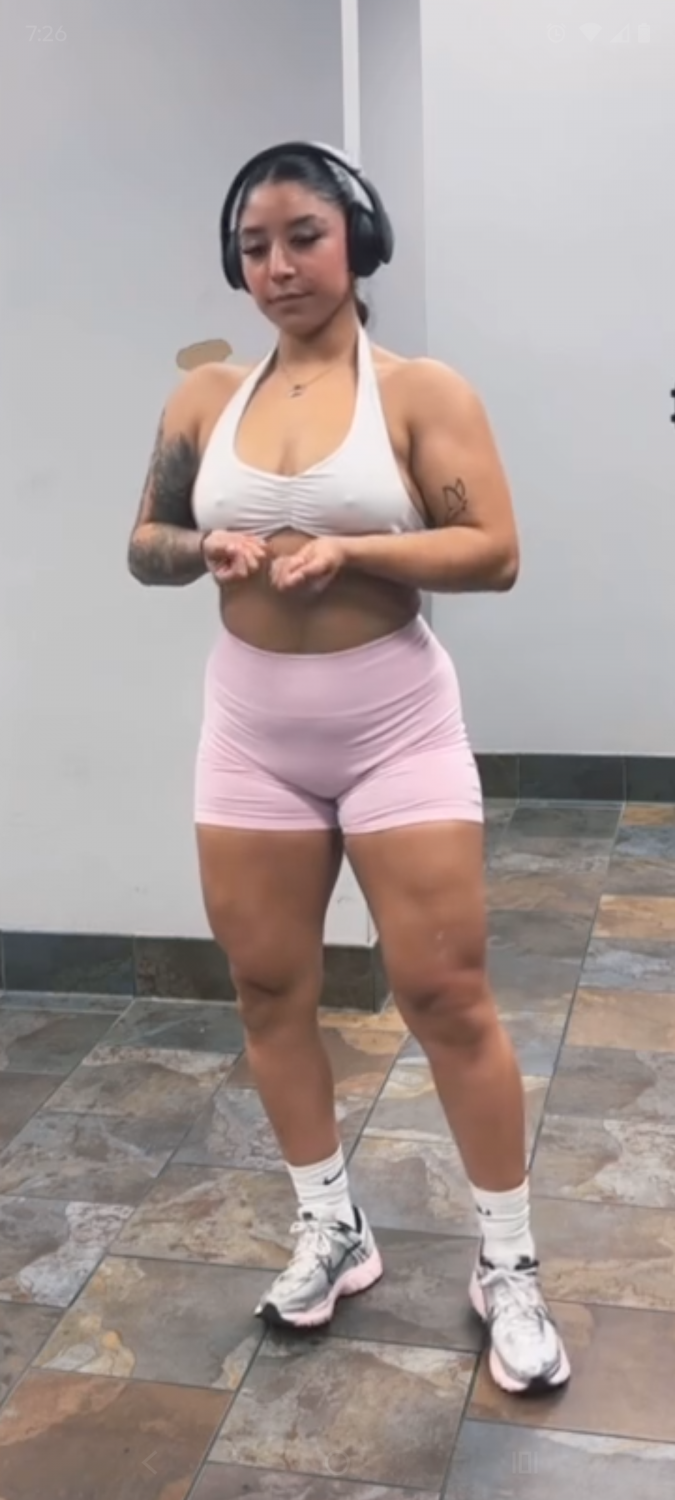 Gym girl leeean.1 I like her nipples and ass #PJYHSh2Y