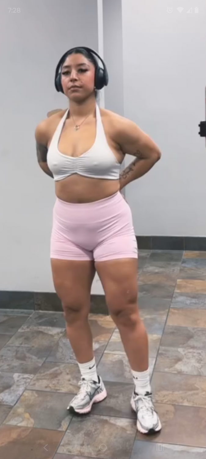 Gym girl leeean.1 I like her nipples and ass #pSix1b8s