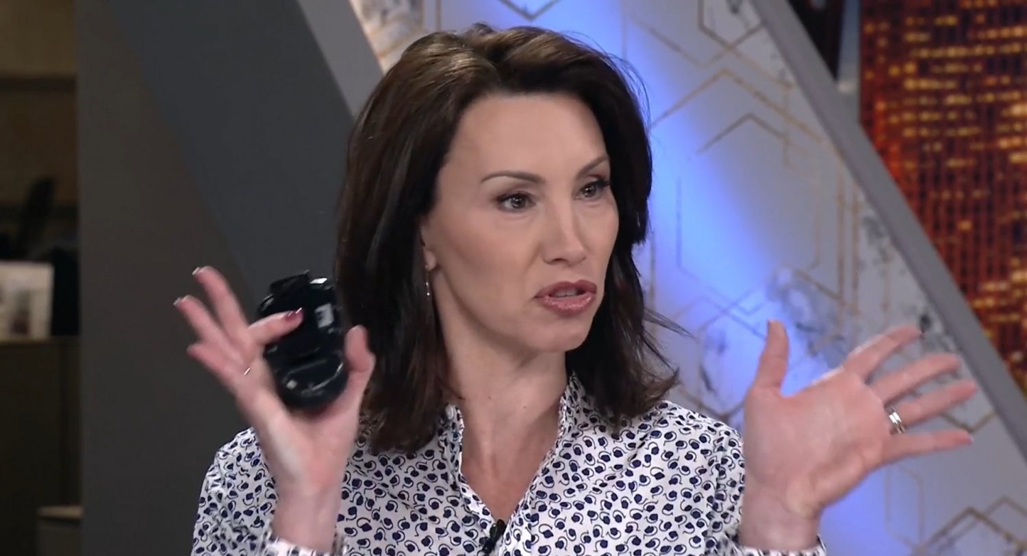 MILF reporter Betsy Kling #bytlE9wu