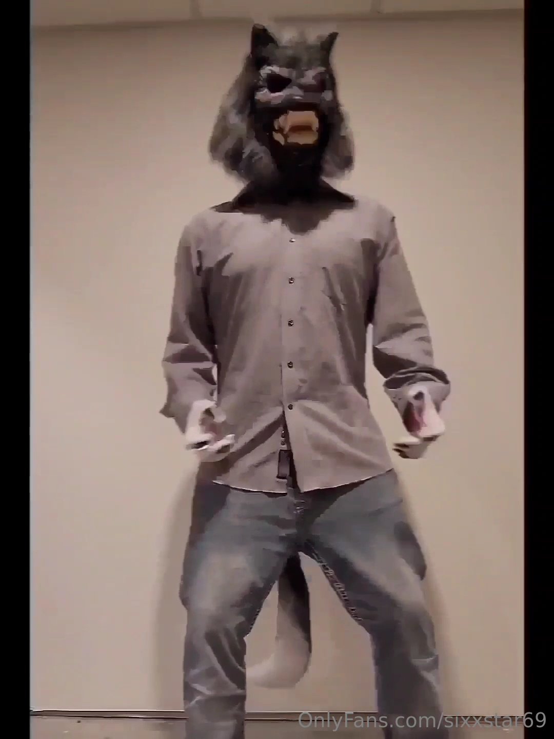 Skinny Twink turn's Werewolf and grows a Massive Cock and Cumshots Cosplay #aEiDOLEt
