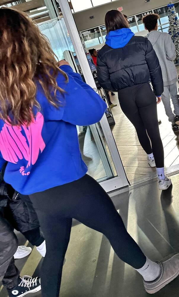 Hot girl in leggings #p378gwRa