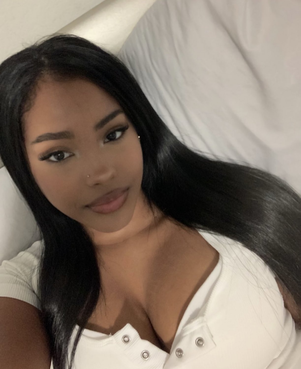 Name? More? Anyone have her? She was up recently. $$ #iLaymH1n