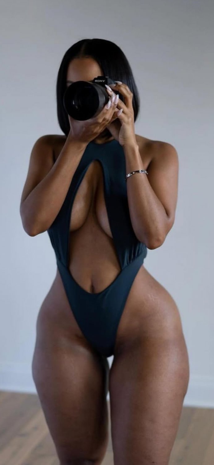Sexy Mama's #0nOJOMAs