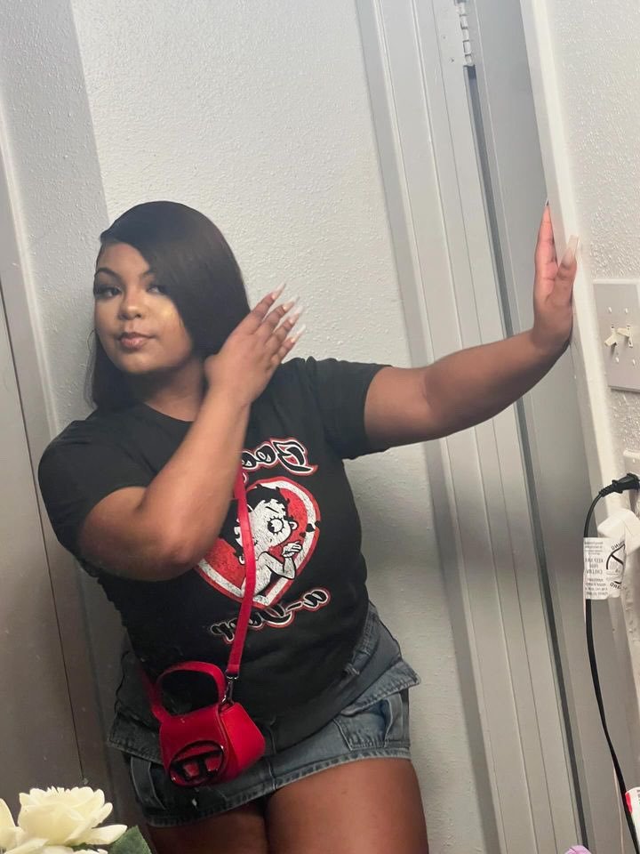 Short, thick, and stacked H-town baby #eJBhWZko