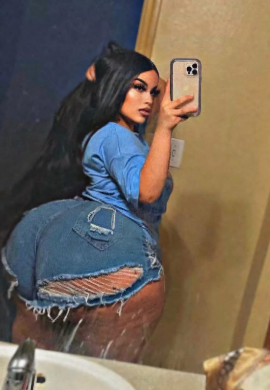 Short, thick, and stacked H-town baby #x0Lrfpgh
