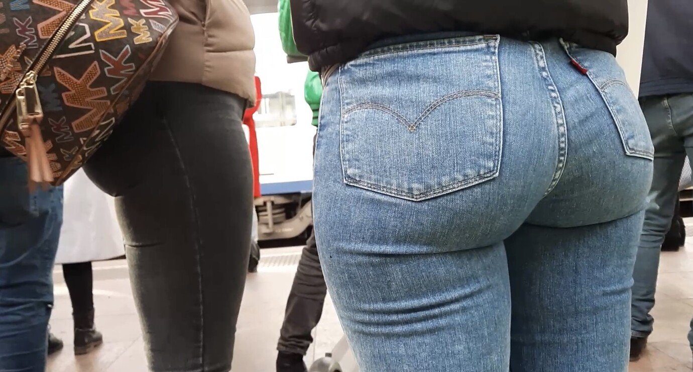 Perfect ass in uk #D4xwAK4b
