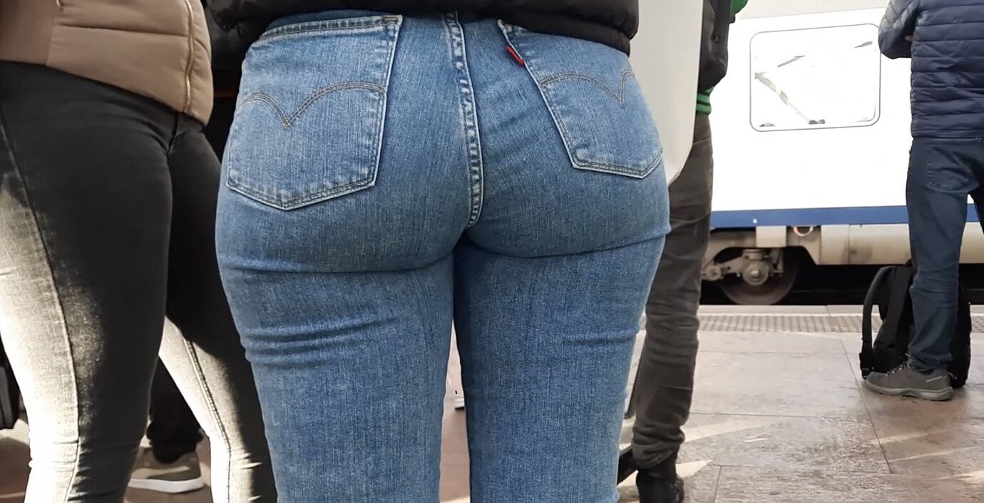 Perfect ass in uk #nuRzgzxr