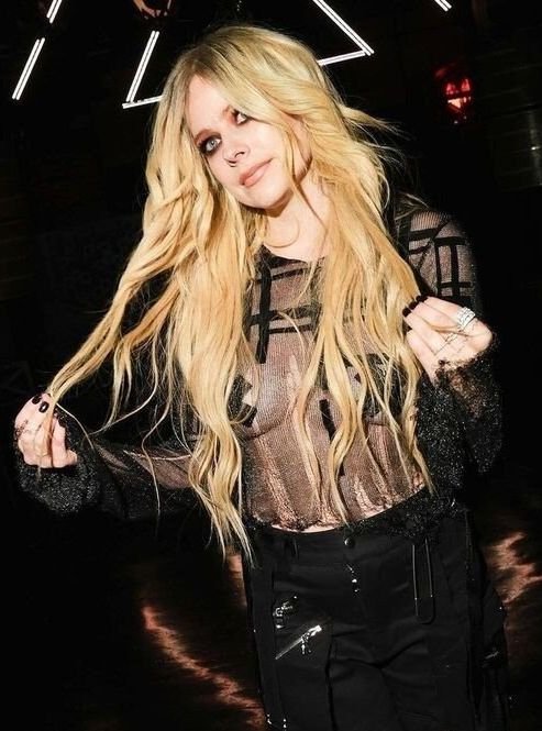 Avril Lavigne Knows How To Get Me Instantly Stroking It For The Gorgeous Goddess Pt1 🥵🤤 #SH8GYInp