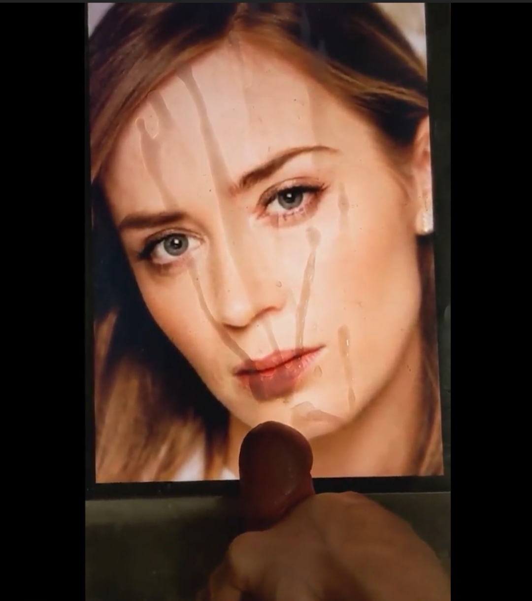 Emily Blunt cum tribute compilation #MEBKd5RU