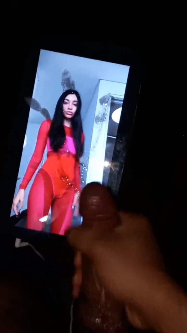 M A R I A CUMTRIBUTE #NofpjW8r